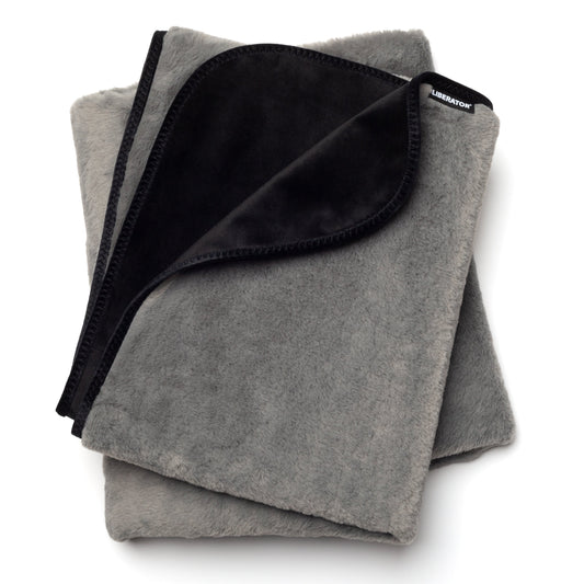 Splashproof Throw – Faux Fur